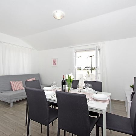נובליה Apartments Frado מראה חיצוני תמונה