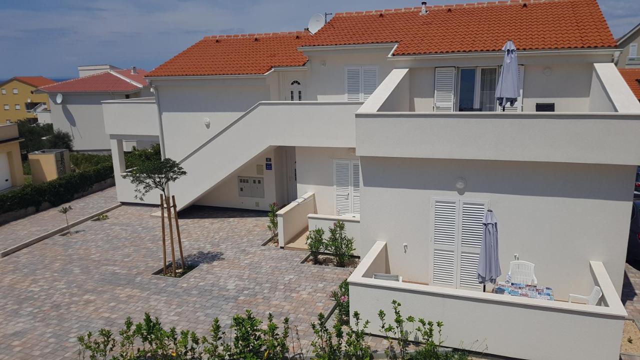 נובליה Apartments Frado מראה חיצוני תמונה