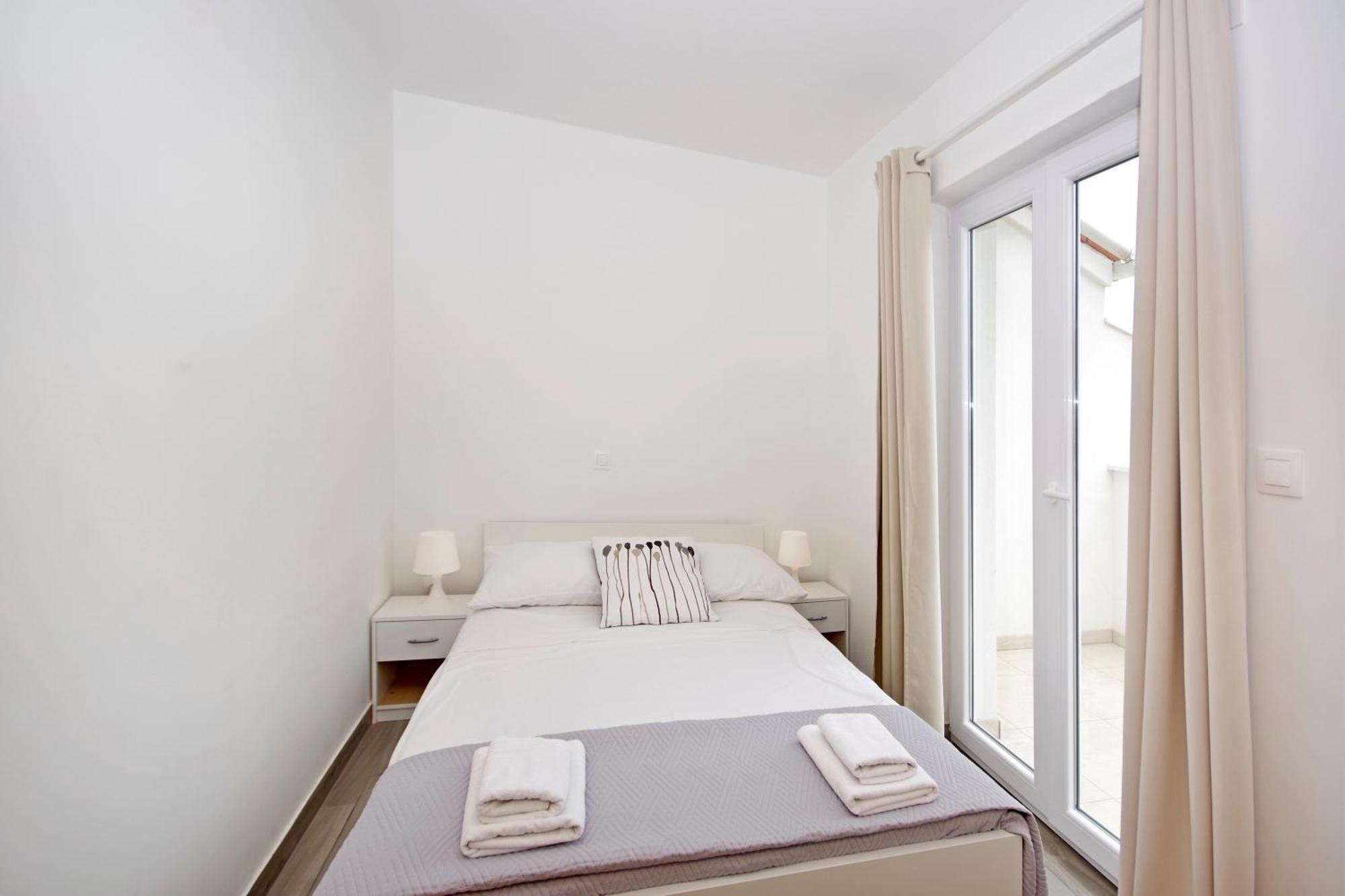 נובליה Apartments Frado מראה חיצוני תמונה