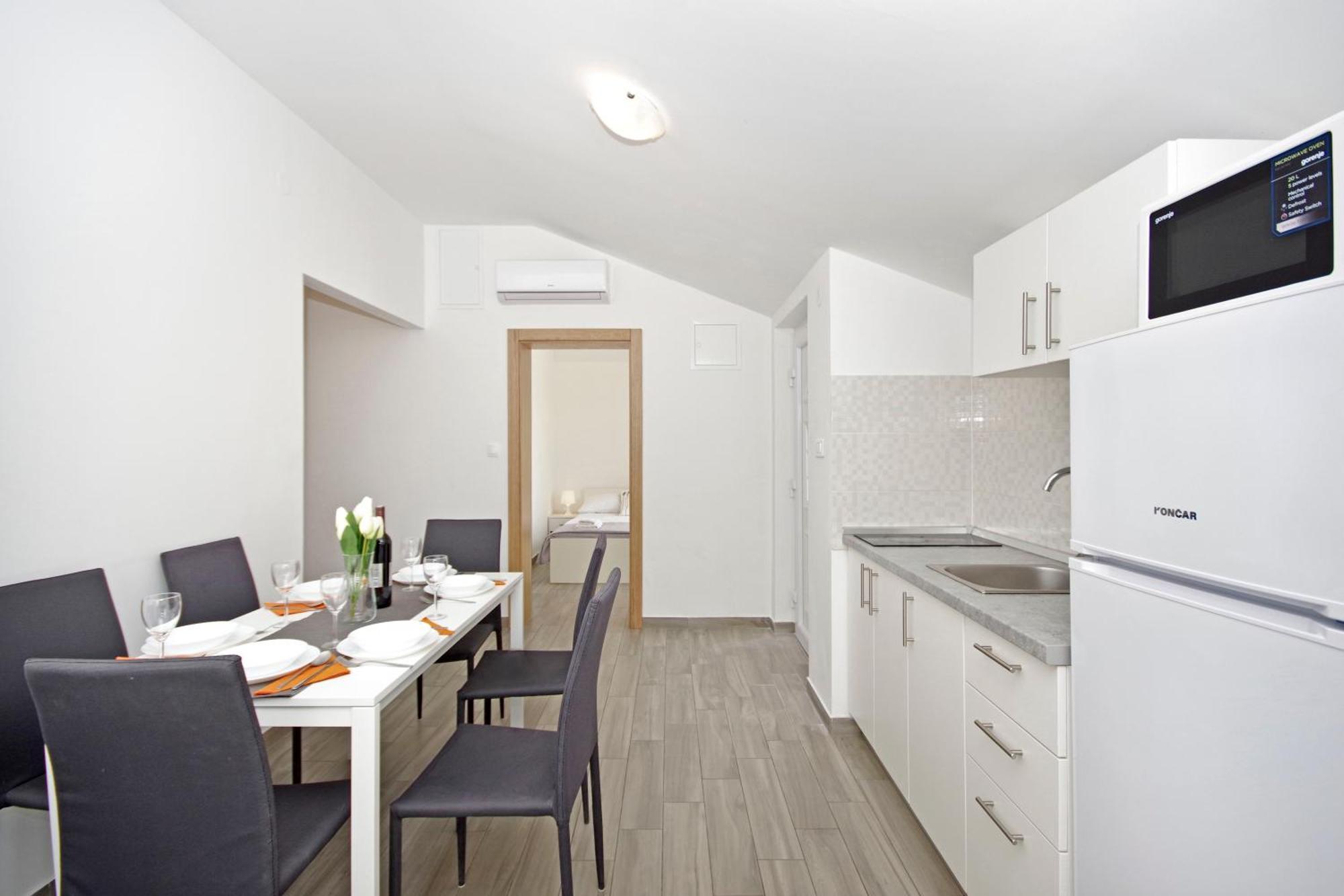 נובליה Apartments Frado מראה חיצוני תמונה