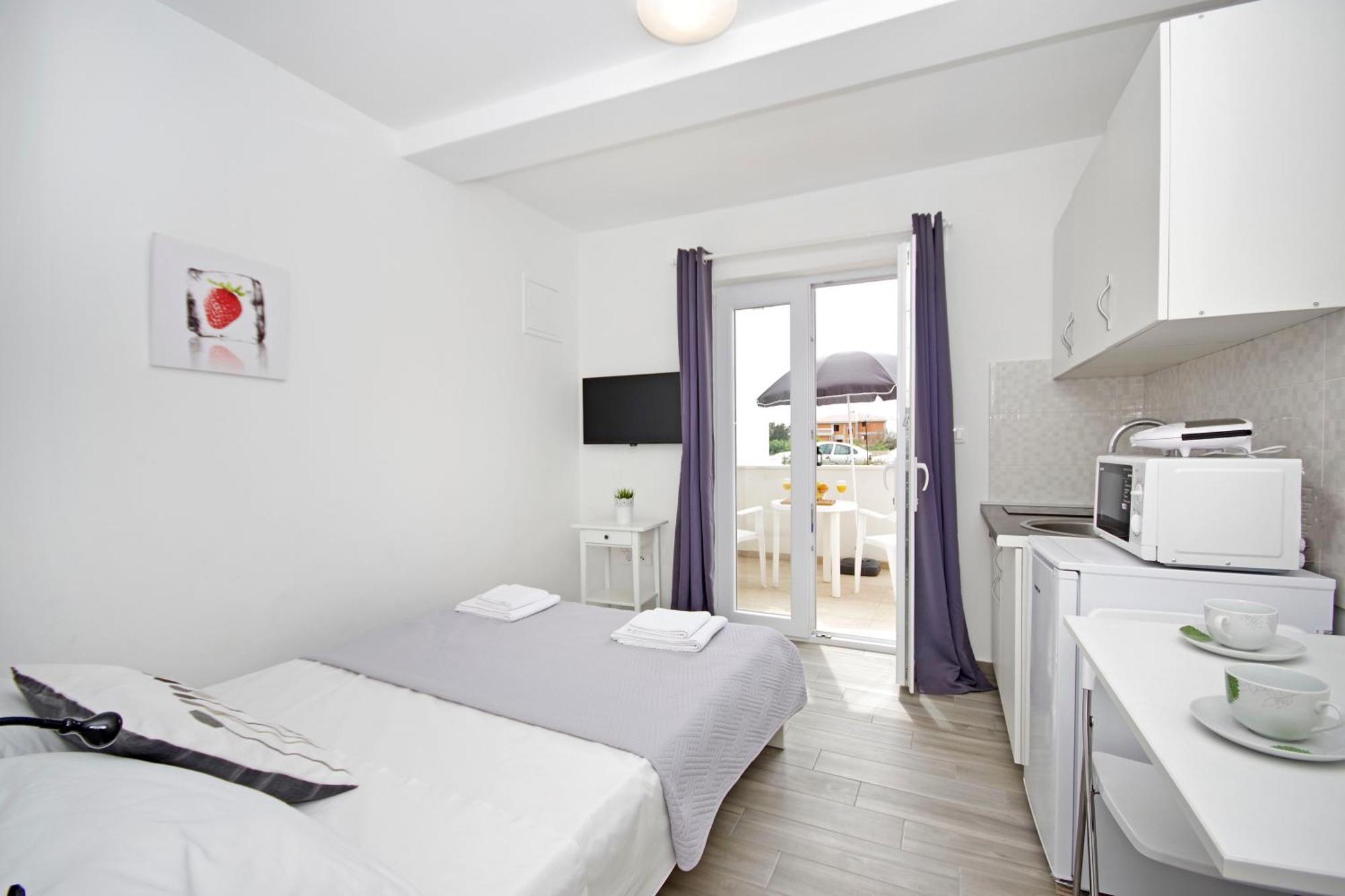 נובליה Apartments Frado מראה חיצוני תמונה